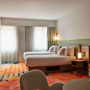 Deluxe Zimmer mit Kingsize-Bett
